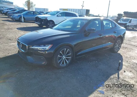 2021 Volvo S60 T5 Momentum из США, поврежденный, VIN 7JR102FK3MG095841